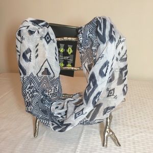 Gorgeous Infinity Scarf